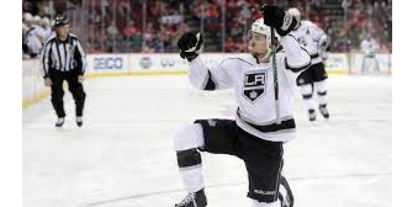 Adrian Kempe forlænger 4-årig aftale med Los Angeles Kings